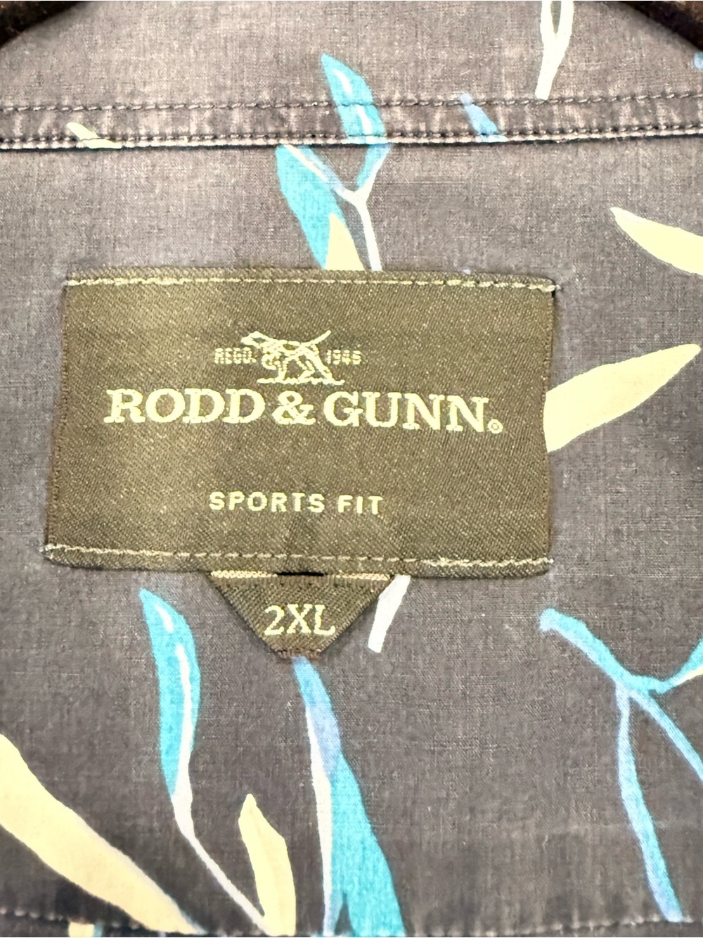 Rodd & Gunn Blue and Cream Leaf-Print Sports Shorts